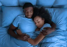 Study Finds Men Fall Asleep Faster When They Are Beside Someone They Love